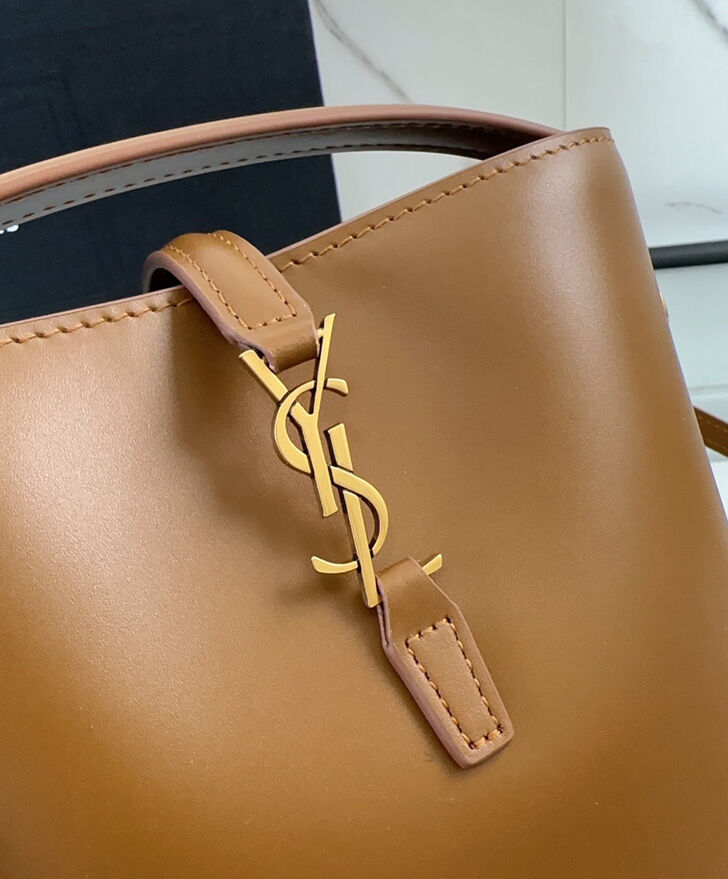 Saint Laurent Le 37 Mini In Shiny Leather 765870